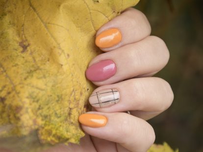 jesienny manicure