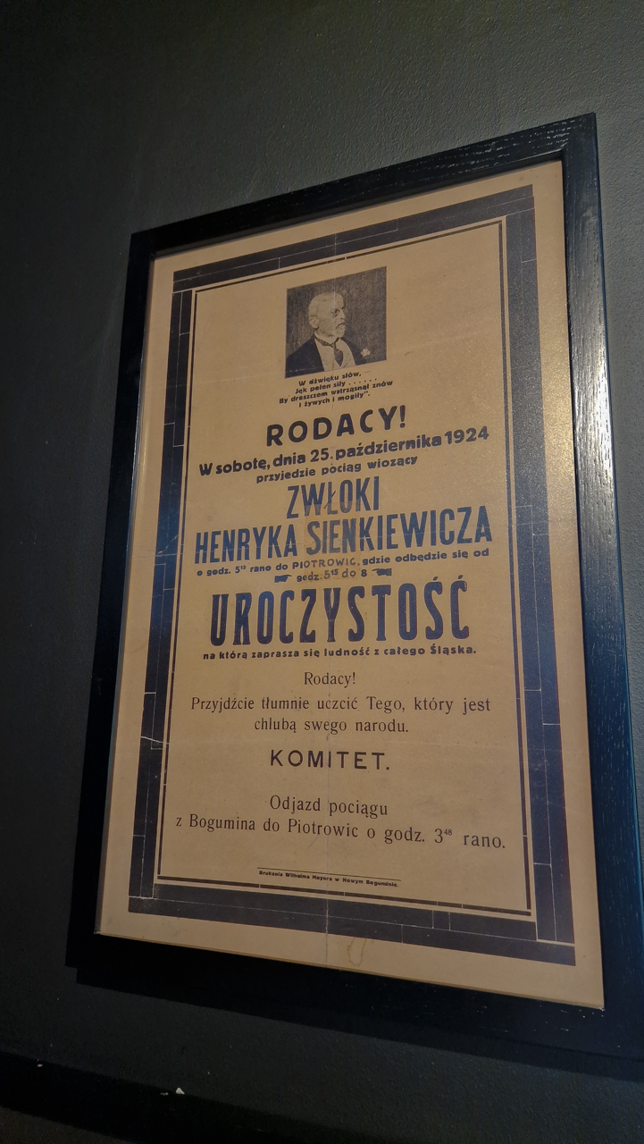 Zawiadomienie o pogrzebie Henryka Sienkiewicza, na wystawie w muzeum Henryka Sienkiewicza w Oblęgorku.